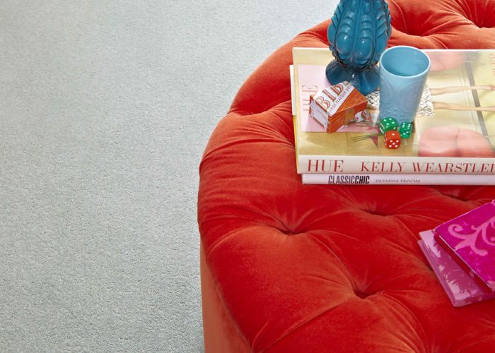 Using the best and most suitable underlay for both domestic and contract carpets.