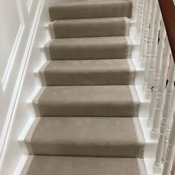 stairs carpet with binding
