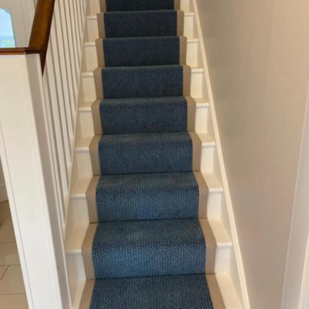 Blue Ziggy 80% Wool Carpet with Linen Binding